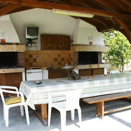 Haus Platanos Apartments & Bungalows By The Sea Βουρβουρού Εξωτερικό φωτογραφία