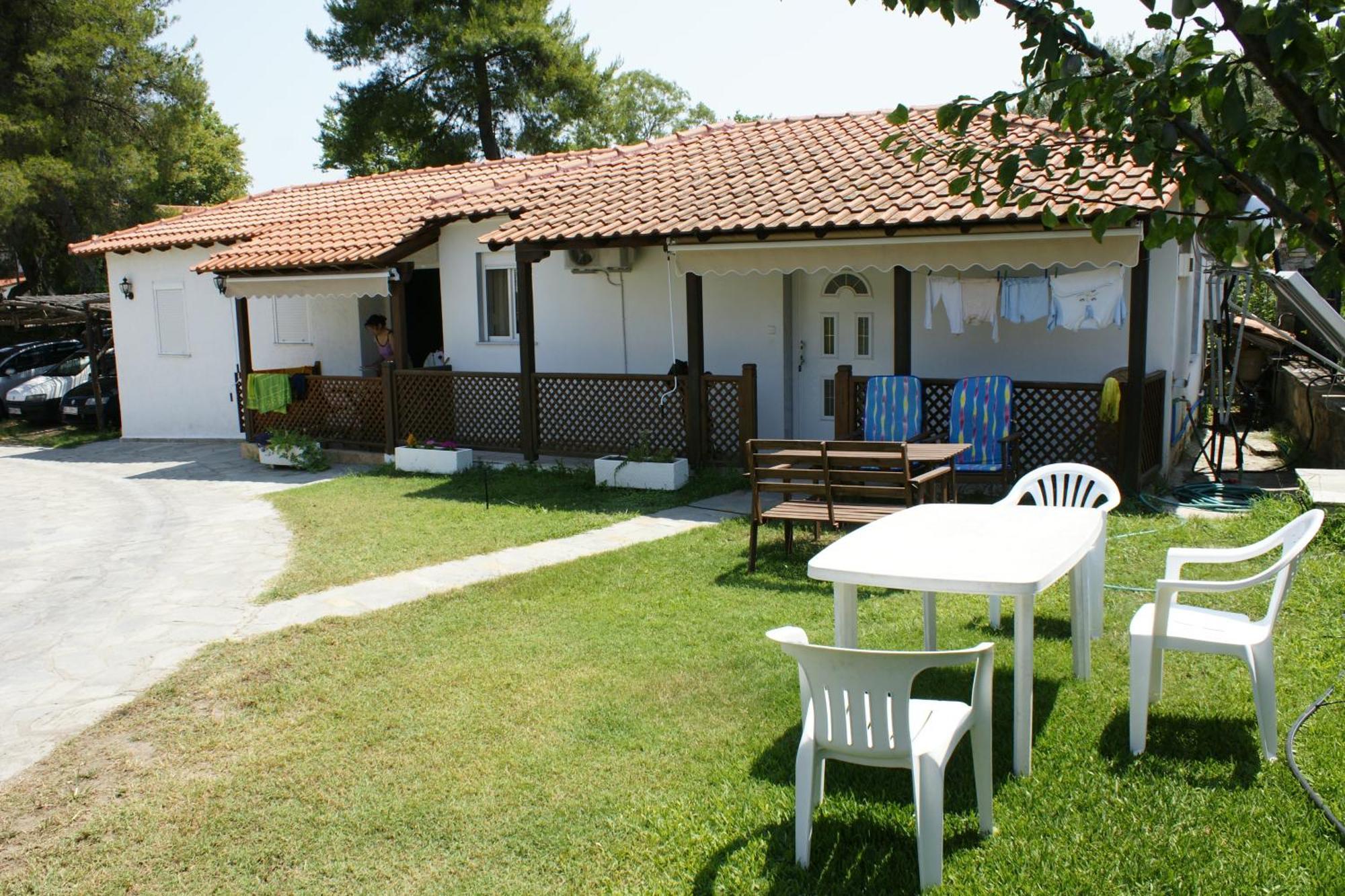 Haus Platanos Apartments & Bungalows By The Sea Βουρβουρού Εξωτερικό φωτογραφία