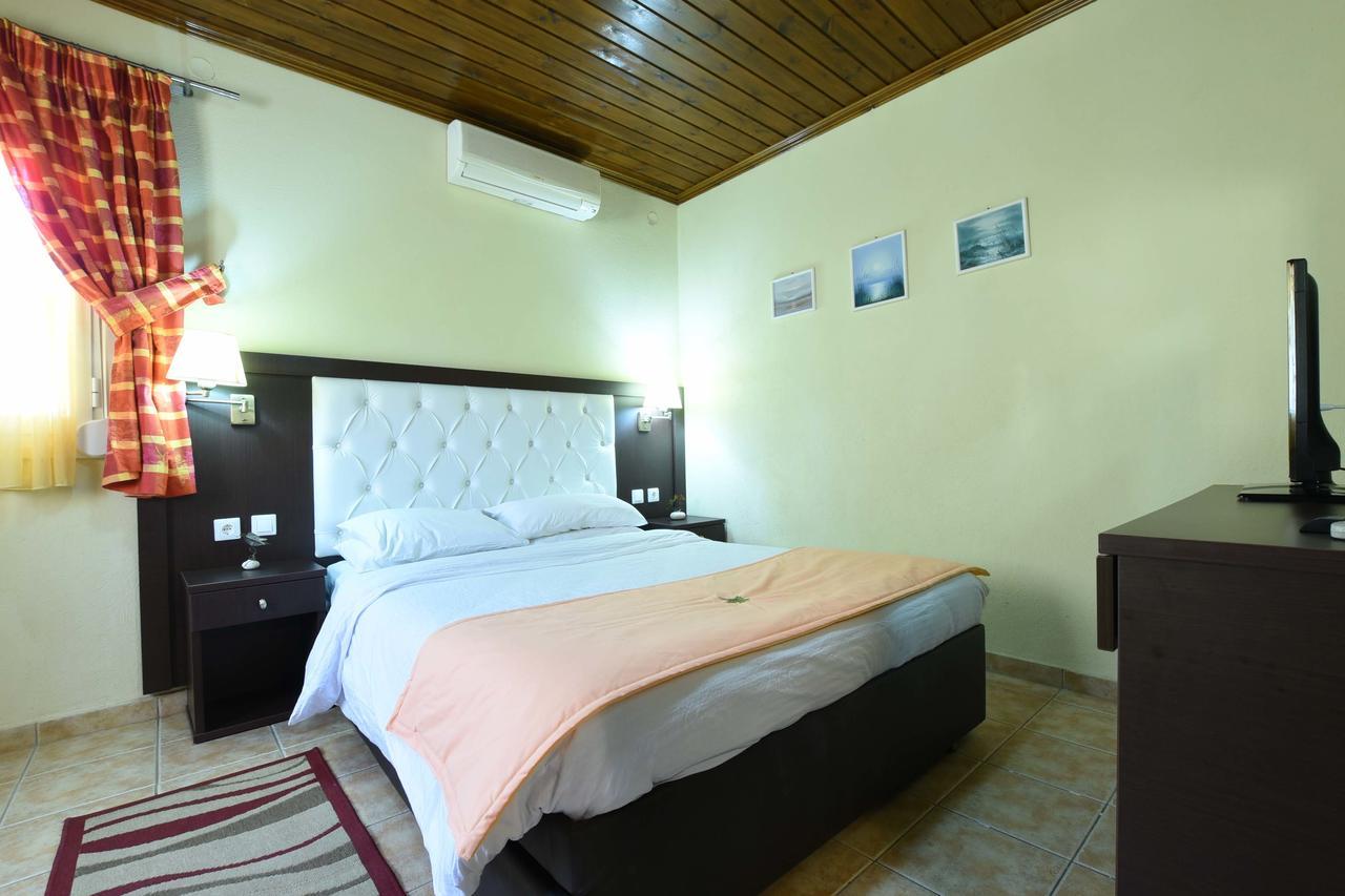 Haus Platanos Apartments & Bungalows By The Sea Βουρβουρού Εξωτερικό φωτογραφία
