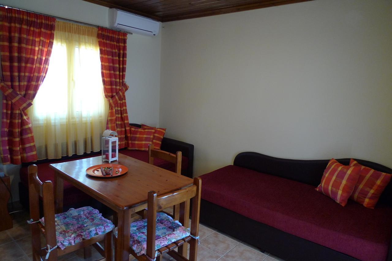Haus Platanos Apartments & Bungalows By The Sea Βουρβουρού Εξωτερικό φωτογραφία